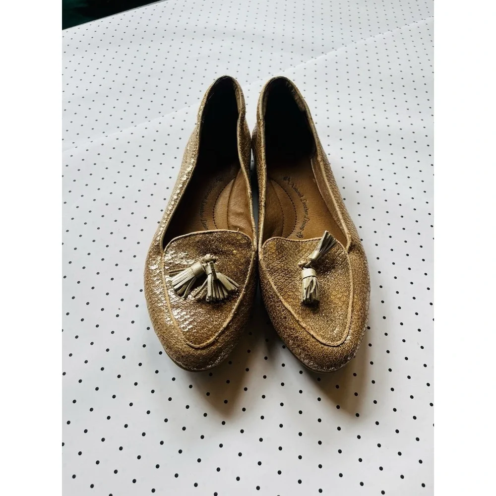 Sofft Gold Metallic Tassel Loafers Women's 10M‎ Boho Luxe Flats